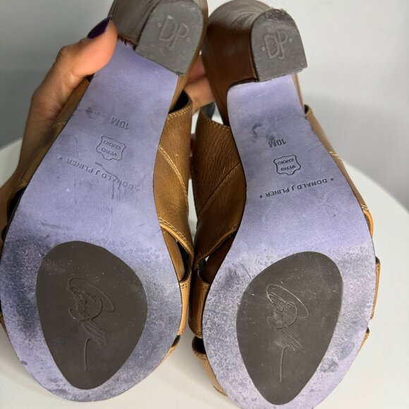 Donald J. Pliner Vana Slingback Peep Toe Heels, Taupe, Size 10M - Picture 6 of 6